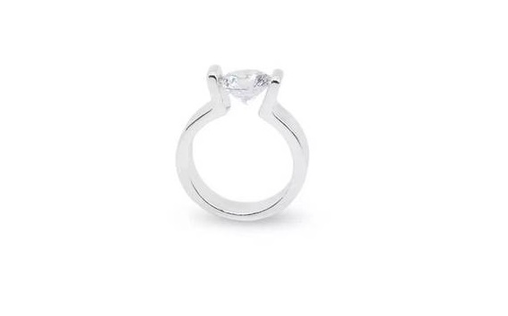 芬兰饰品品牌FEO与《指甲刀人魔》推出"试爱"系列